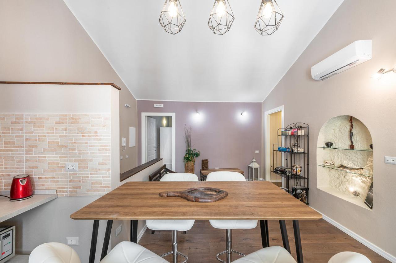 Promenade Boutique Rooms - City Centre 卡利亚里 外观 照片