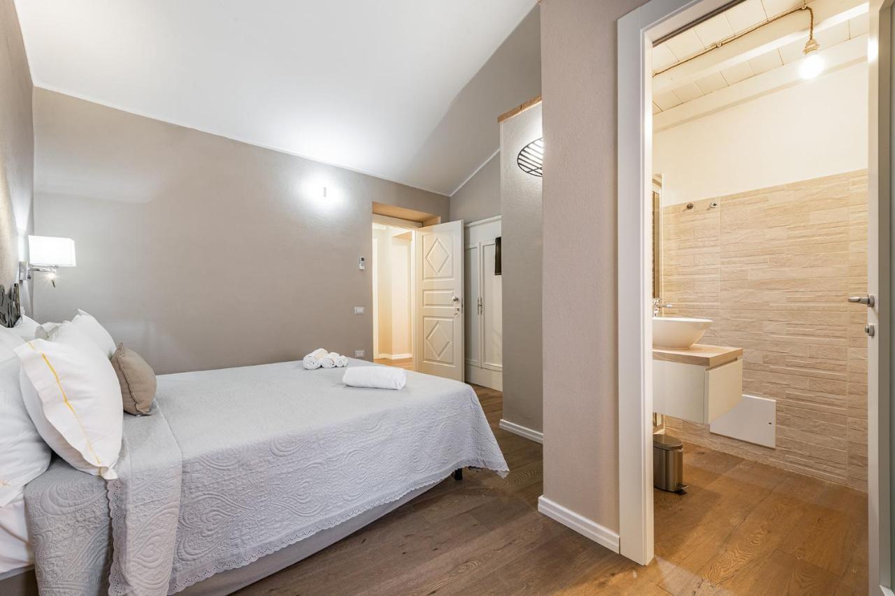 Promenade Boutique Rooms - City Centre 卡利亚里 外观 照片