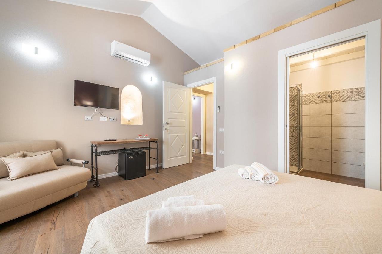 Promenade Boutique Rooms - City Centre 卡利亚里 外观 照片