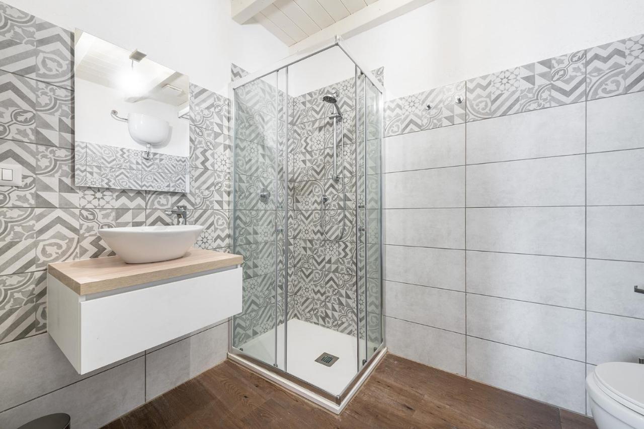 Promenade Boutique Rooms - City Centre 卡利亚里 外观 照片