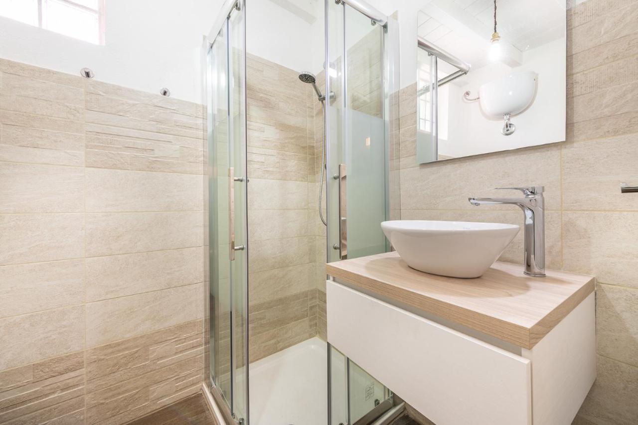 Promenade Boutique Rooms - City Centre 卡利亚里 外观 照片
